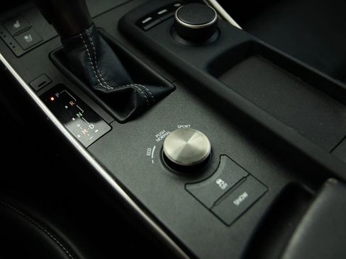 Used 2018 Lexus IS 300 F Sport w/ F Sport Package image 37