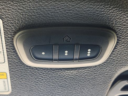 Used 2018 Jeep Wrangler Unlimited Sport S AWD/4WD image 16