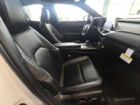 New 2026 Lexus UX 300h AWD image 11