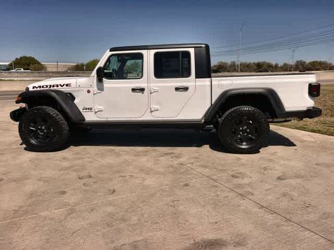Used 2022 Jeep Gladiator Mojave w/ Trailer Tow Package image 4