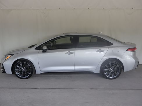 Used 2023 Toyota Corolla SE w/ SE Premium Package FWD image 26