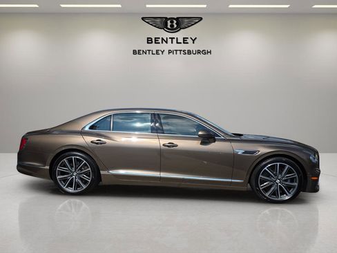New 2026 Bentley Flying Spur Base image 4