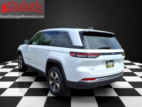 Used 2024 Jeep Grand Cherokee Limited 4xe AWD/4WD image 3