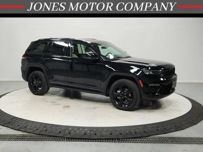 Used 2023 Jeep Grand Cherokee Limited w/ Luxury Tech Group II