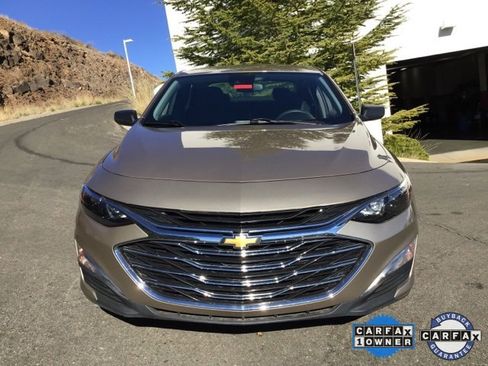 Used 2023 Chevrolet Malibu LS image 3