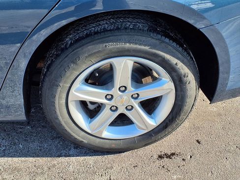 Used 2024 Chevrolet Malibu LT image 25