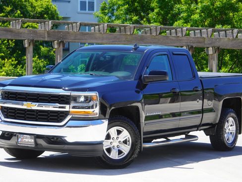 Used 2018 Chevrolet Silverado 1500 LT AWD/4WD image 4