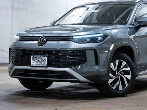 New 2026 Volkswagen Tiguan S image 2