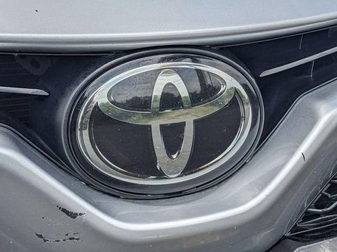 Used 2020 Toyota Camry XSE FWD image 9