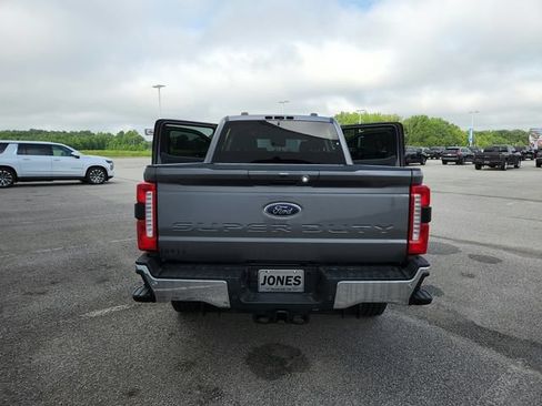 Used 2025 Ford F250 Lariat AWD/4WD image 35