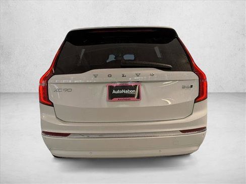 New 2026 Volvo XC90 B6 Ultra image 8