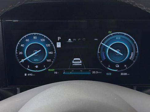 Used 2025 Hyundai Elantra SEL FWD image 15