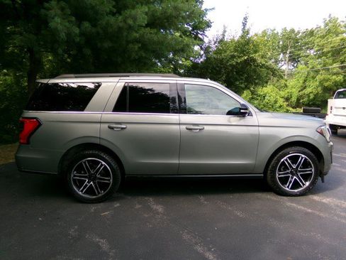 Used 2019 Ford Expedition Limited w/ Equipment Group 303A AWD/4WD image 10