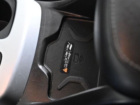 Used 2022 Chevrolet Colorado ZR2 image 24