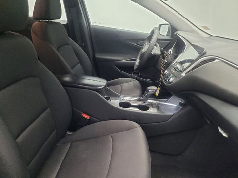 Used 2022 Chevrolet Malibu LT FWD image 21