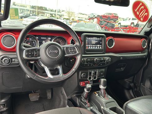 Used 2021 Jeep Wrangler Unlimited Rubicon image 18