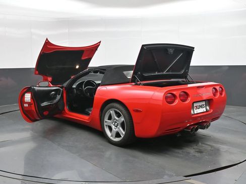Used 1998 Chevrolet Corvette Convertible w/ Memory Pkg RWD image 38