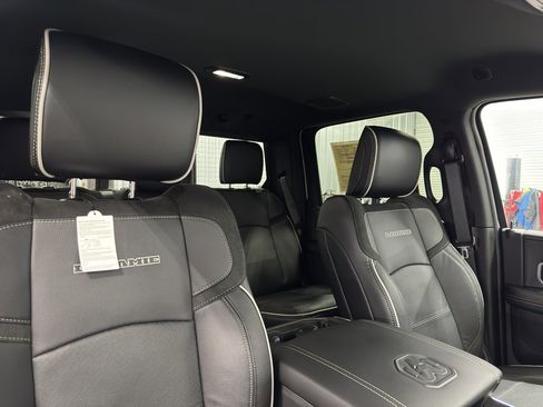 Used 2025 RAM 2500 Laramie image 20