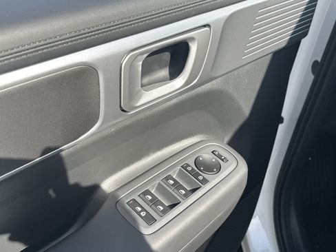 New 2026 Hyundai Santa Fe SE FWD image 11