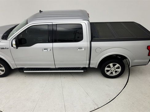 Used 2020 Ford F150 Lariat image 31