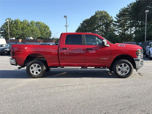 Used 2026 RAM 2500 Big Horn AWD/4WD image 4
