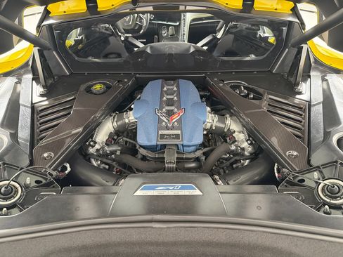 Used 2025 Chevrolet Corvette ZR1 w/ ZR1 Carbon Fiber Aero Package RWD image 27