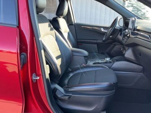 Used 2024 Ford Escape ST-Line AWD/4WD image 30