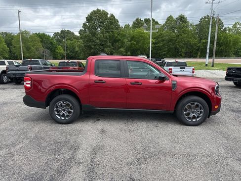 New 2026 Ford Maverick XLT w/ XLT Luxury Package AWD/4WD image 2