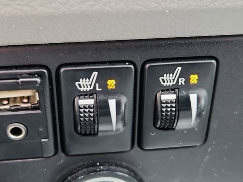 Used 2016 Toyota Sienna XLE w/ XLE Navigation Package image 23