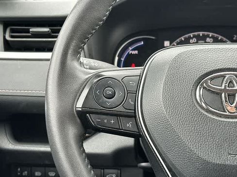 Used 2025 Toyota RAV4 XLE w/ Convenience Package AWD/4WD image 9