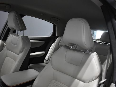 Certified 2023 Nissan Ariya AWD image 17