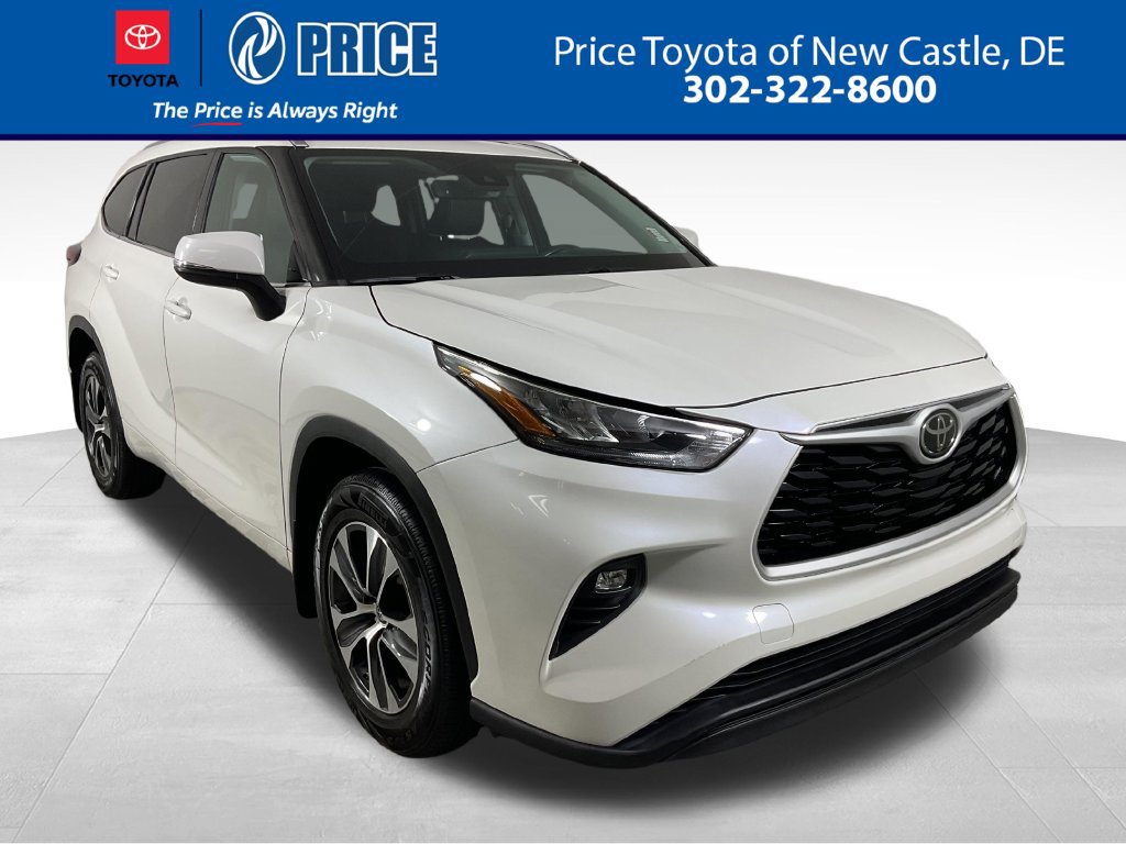 Used 2020 Toyota Highlander XLE AWD/4WD image 1