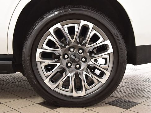 Used 2023 GMC Yukon Denali Ultimate AWD/4WD image 29