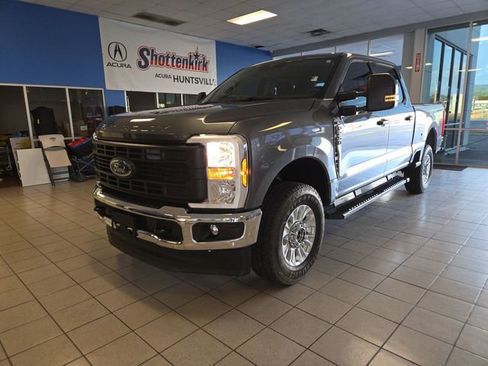 Used 2025 Ford F250 XL w/ XL Chrome Package AWD/4WD image 4