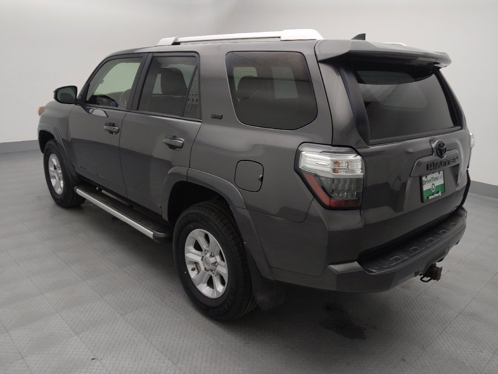 Used 2017 Toyota 4Runner SR5 AWD/4WD image 5