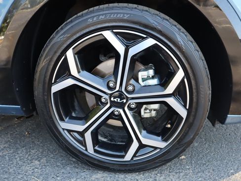 Used 2023 Kia Niro EX Touring FWD image 45