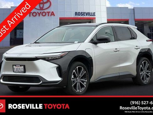 Used 2023 Toyota bZ4X AWD image 1