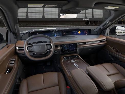 New 2026 Lincoln Navigator Reserve image 17