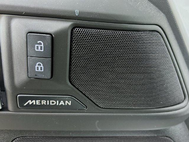 New 2025 Land Rover Defender 110 S AWD/4WD image 20