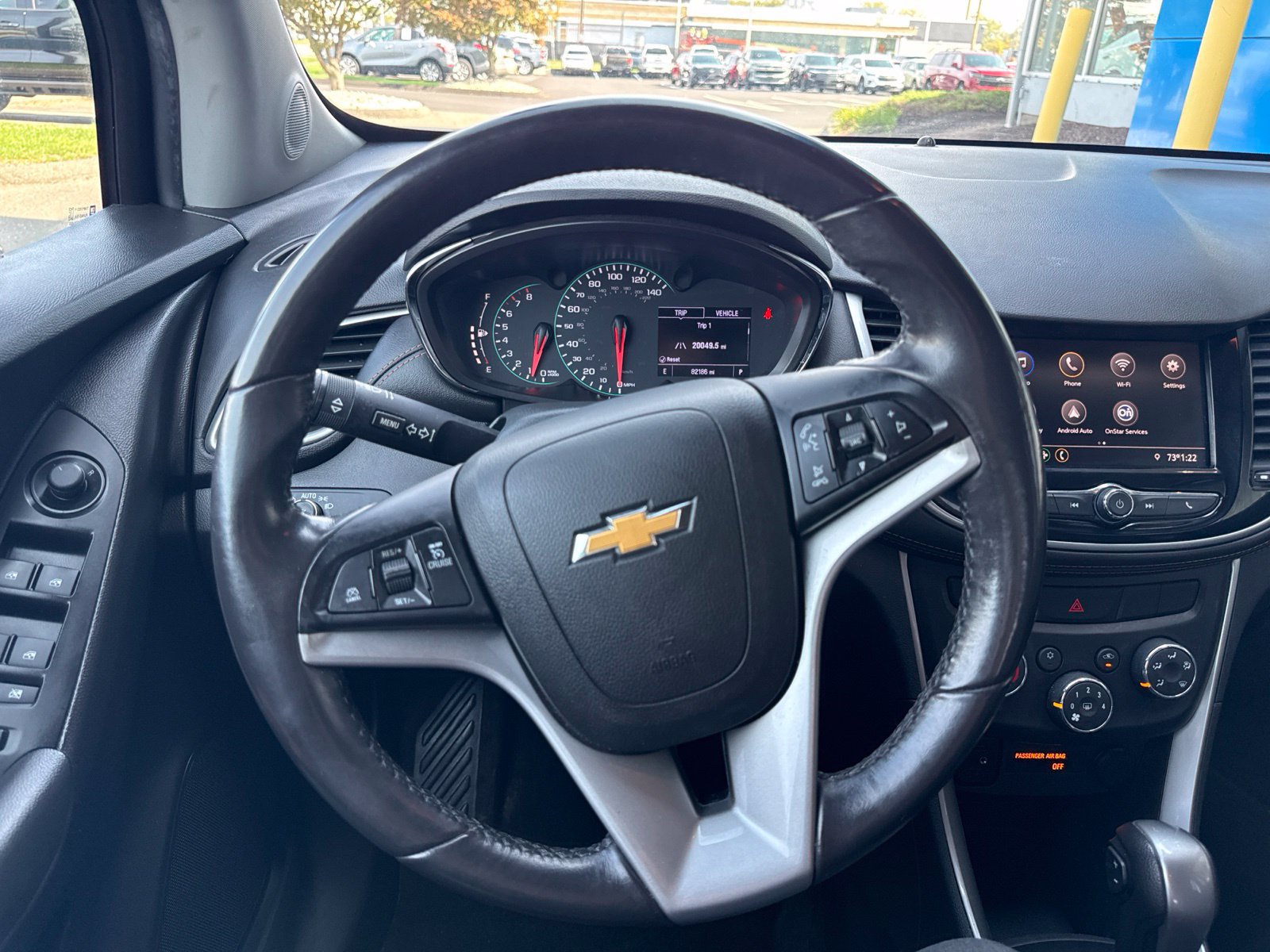 Used 2020 Chevrolet Trax LT w/ LT Convenience Package AWD/4WD image 19