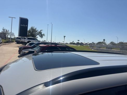 Used 2021 Kia Telluride EX w/ EX Premium Package image 9