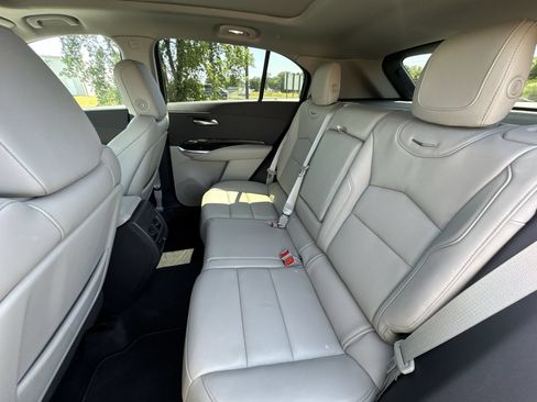 Used 2019 Cadillac XT4 Premium Luxury FWD image 22