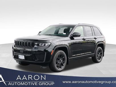 New 2026 Jeep Grand Cherokee Laredo