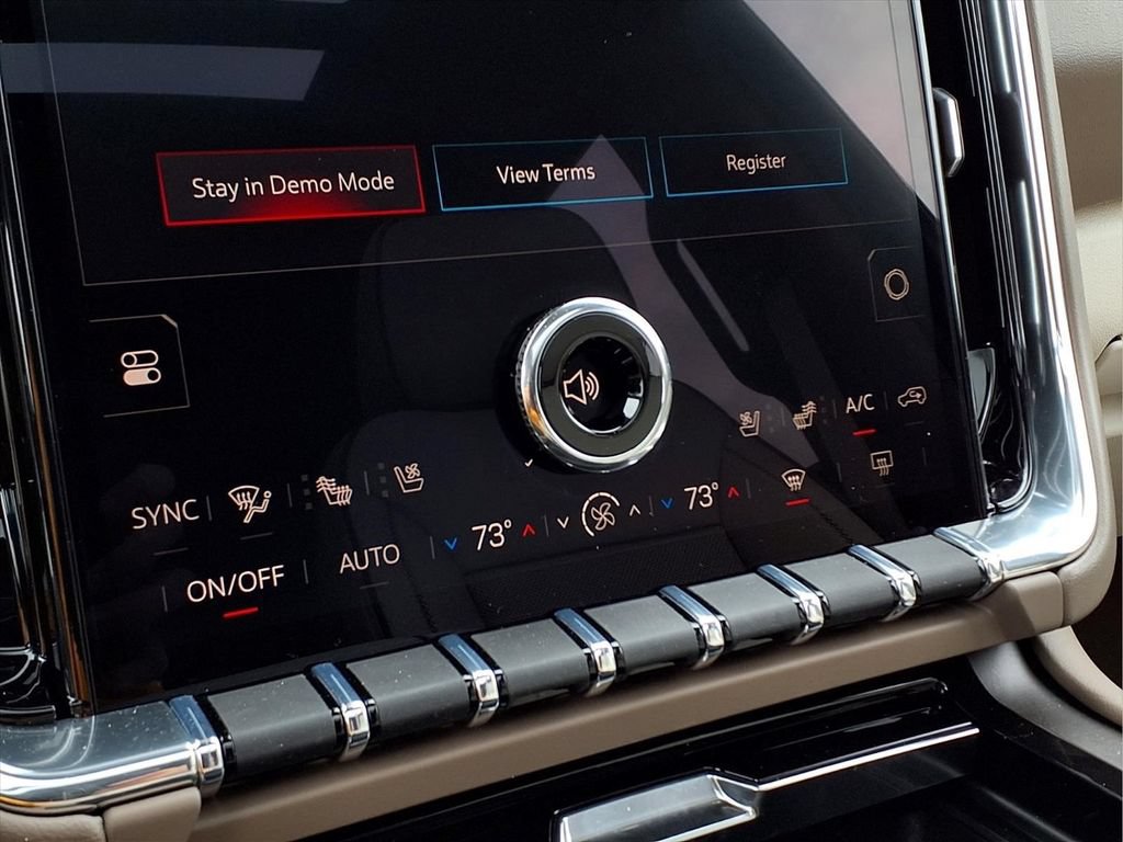 New 2026 GMC Yukon Denali w/ Sun & Power Step Package AWD/4WD image 24