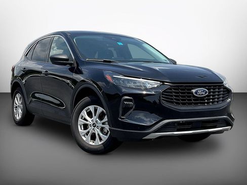 Used 2024 Ford Escape Active AWD/4WD image 1
