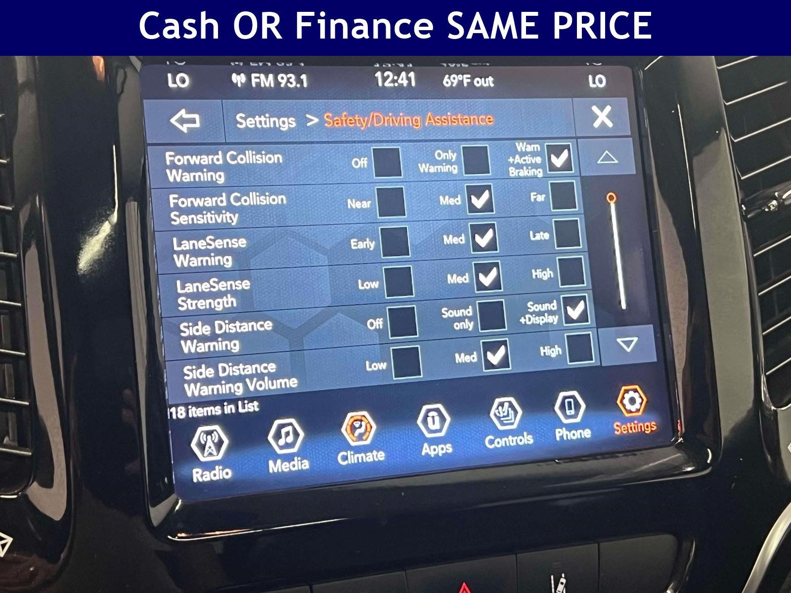 Certified 2021 Jeep Cherokee Limited AWD/4WD image 25