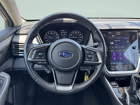 Used 2022 Subaru Outback Premium AWD/4WD image 23