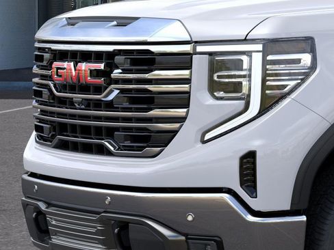 Used 2026 GMC Sierra 1500 SLT w/ SLT Premium Plus Package AWD/4WD image 13