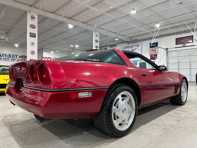 Used 1989 Chevrolet Corvette Coupe RWD image 3