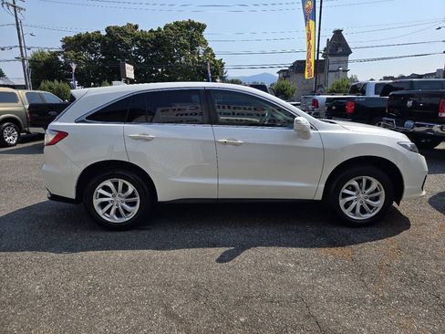Used 2018 Acura RDX FWD image 4
